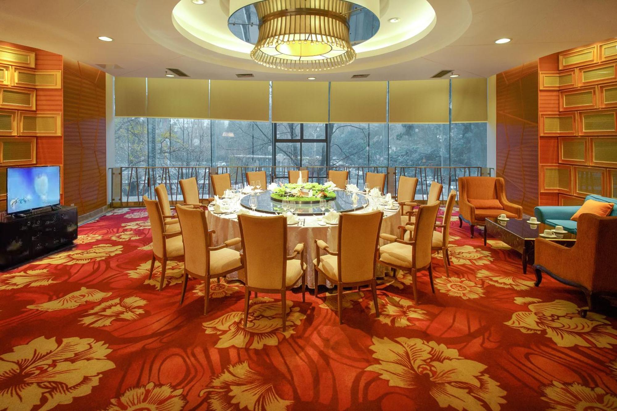 Holiday Inn Chengdu Century City-Westtower Exteriör bild