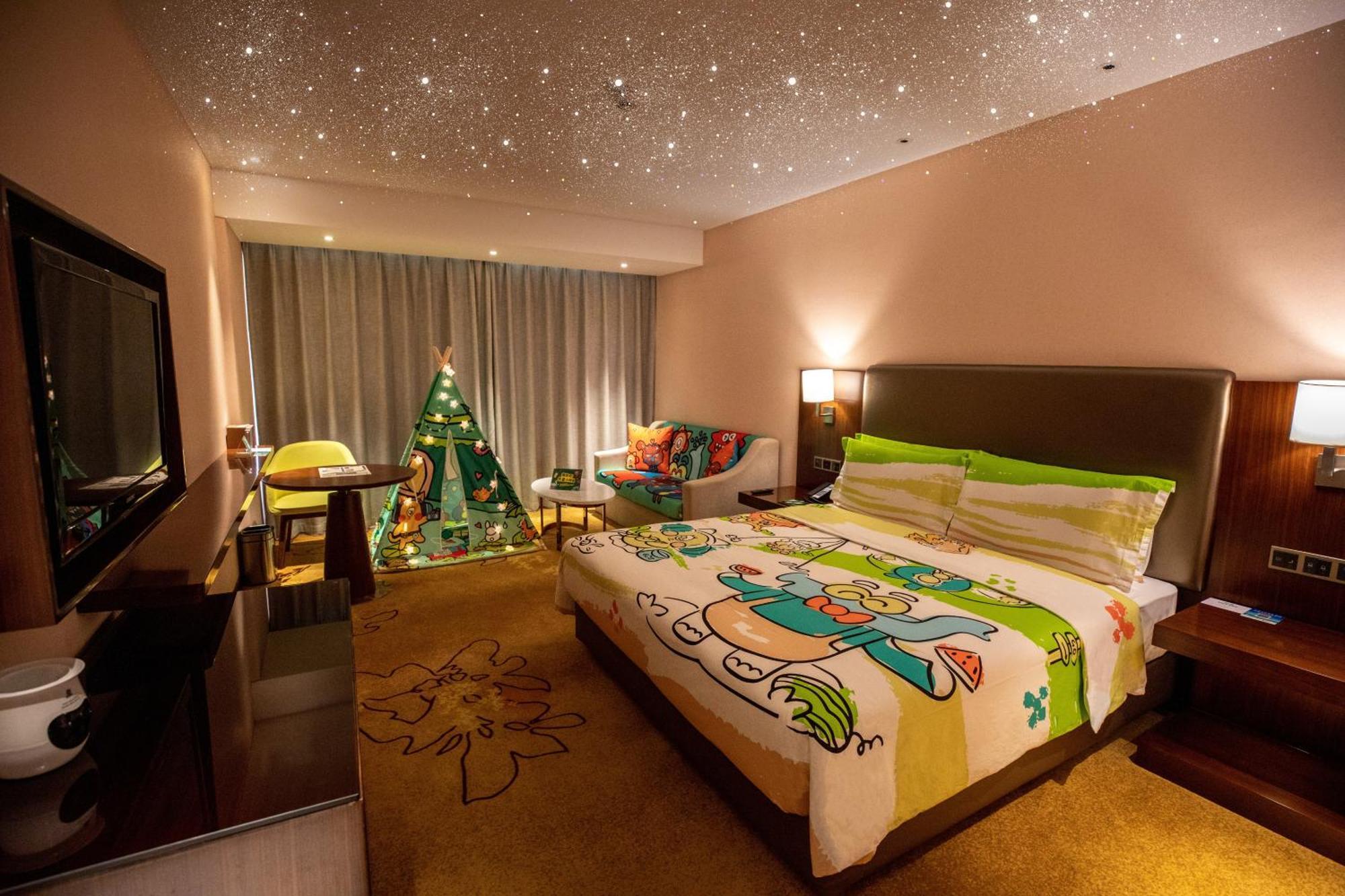Holiday Inn Chengdu Century City-Westtower Exteriör bild