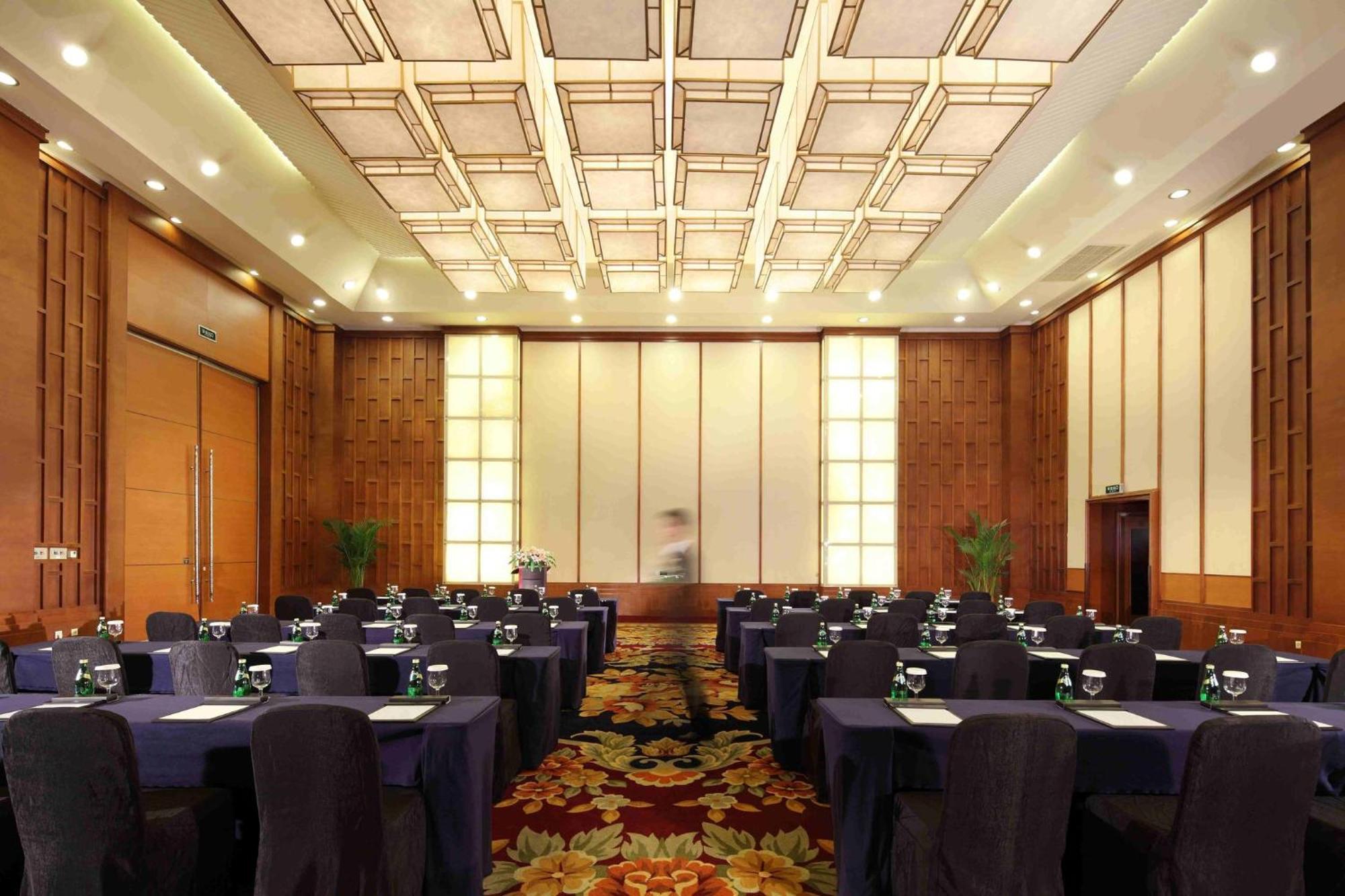 Holiday Inn Chengdu Century City-Westtower Exteriör bild